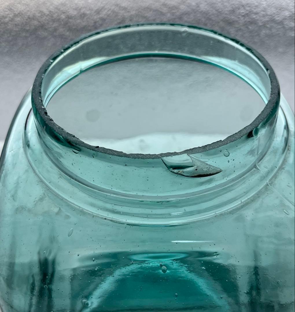 【気泡たっぷり】昭和レトロ　ブルー系　蓋付きガラス瓶