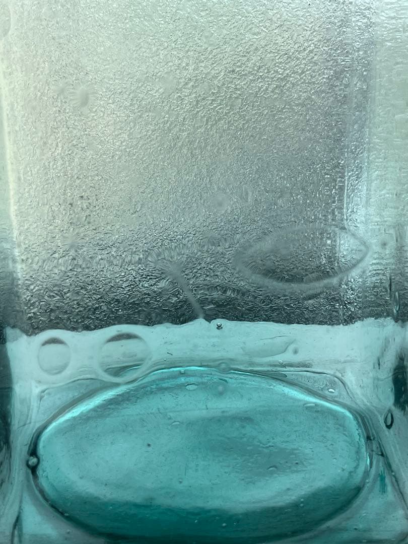 【気泡たっぷり】昭和レトロ　ブルー系　蓋付きガラス瓶