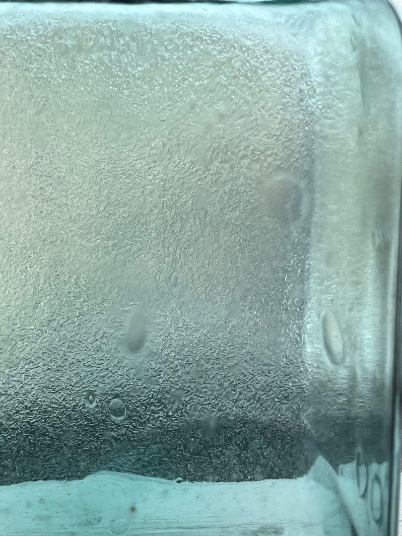 【気泡たっぷり】昭和レトロ　ブルー系　蓋付きガラス瓶