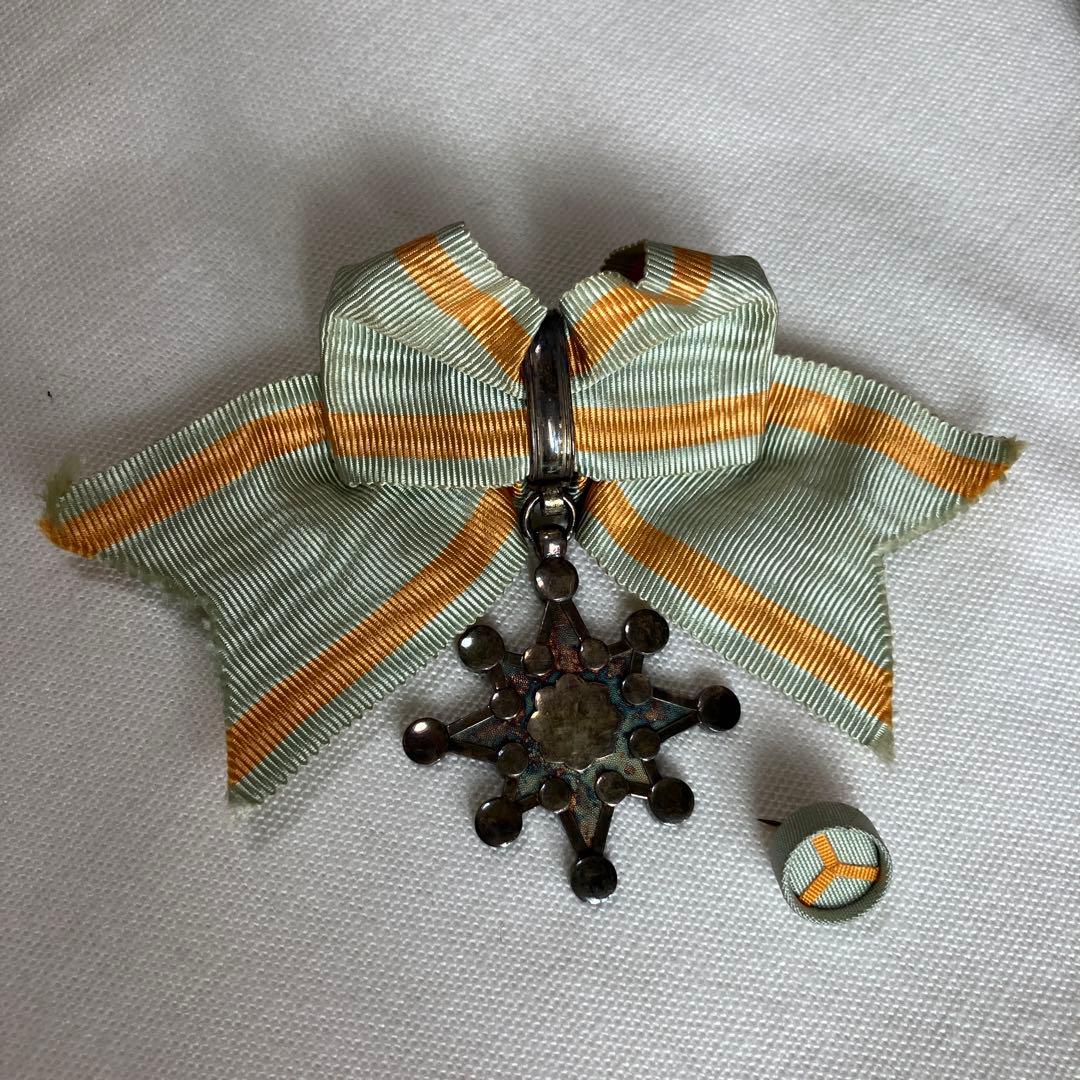 勲八等瑞宝章 支那事変従軍記章 共箱入り 勲章 記章 ヴィンテージ 希少