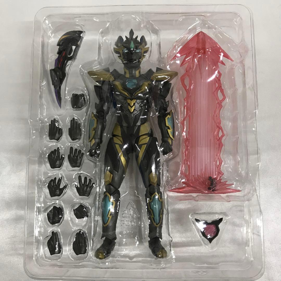 S.H.Figuarts ウルトラマンゼット デスシウムライズクロー