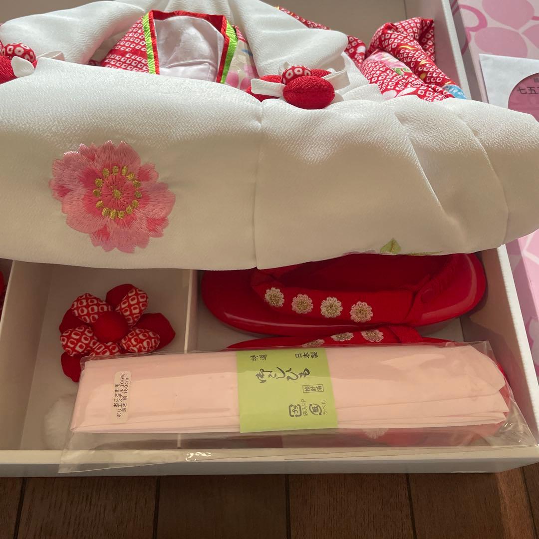 京都 花ひめ 捻り梅 赤 3歳　七五三着物