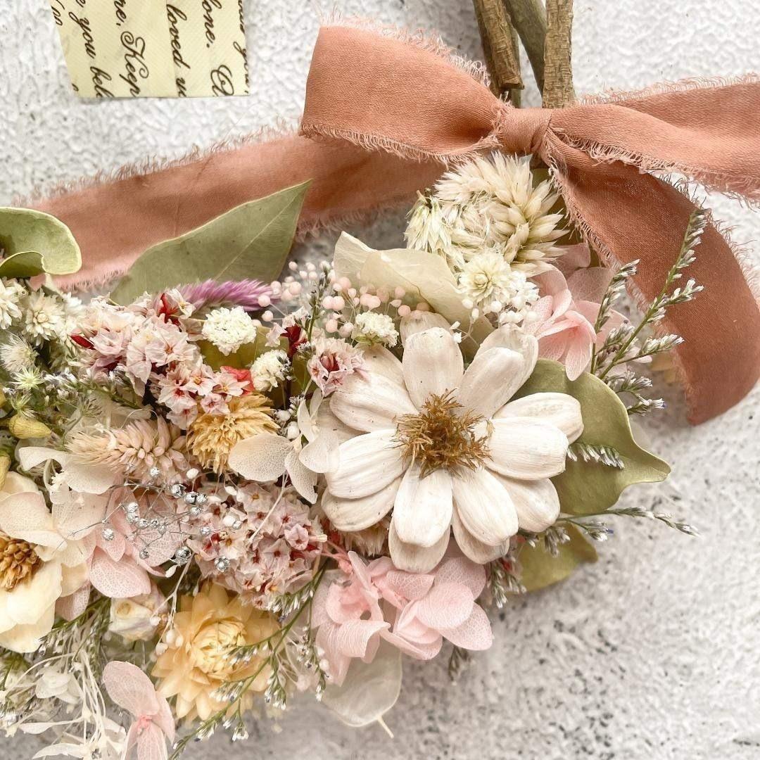 春色 ドライフラワーリース ポポラスベリー ピンク小花 ハーフリース