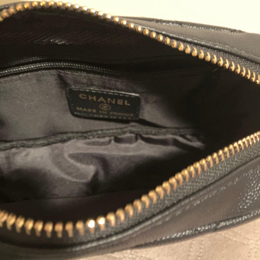 CHANEL シャネル　ショルダー バッグ ゴールドチェーン