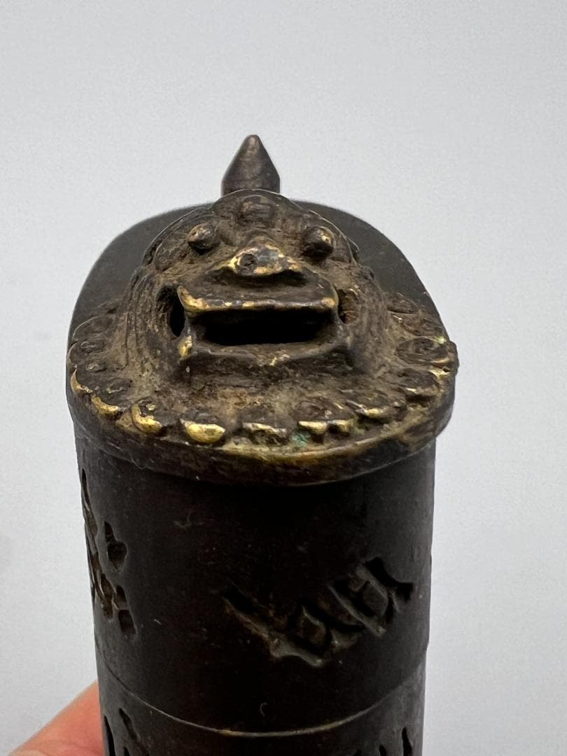 【海】中国晩清民国　からくり　錠前　銅製立体獅子文　丸4文字　古い鍵　中国骨董品