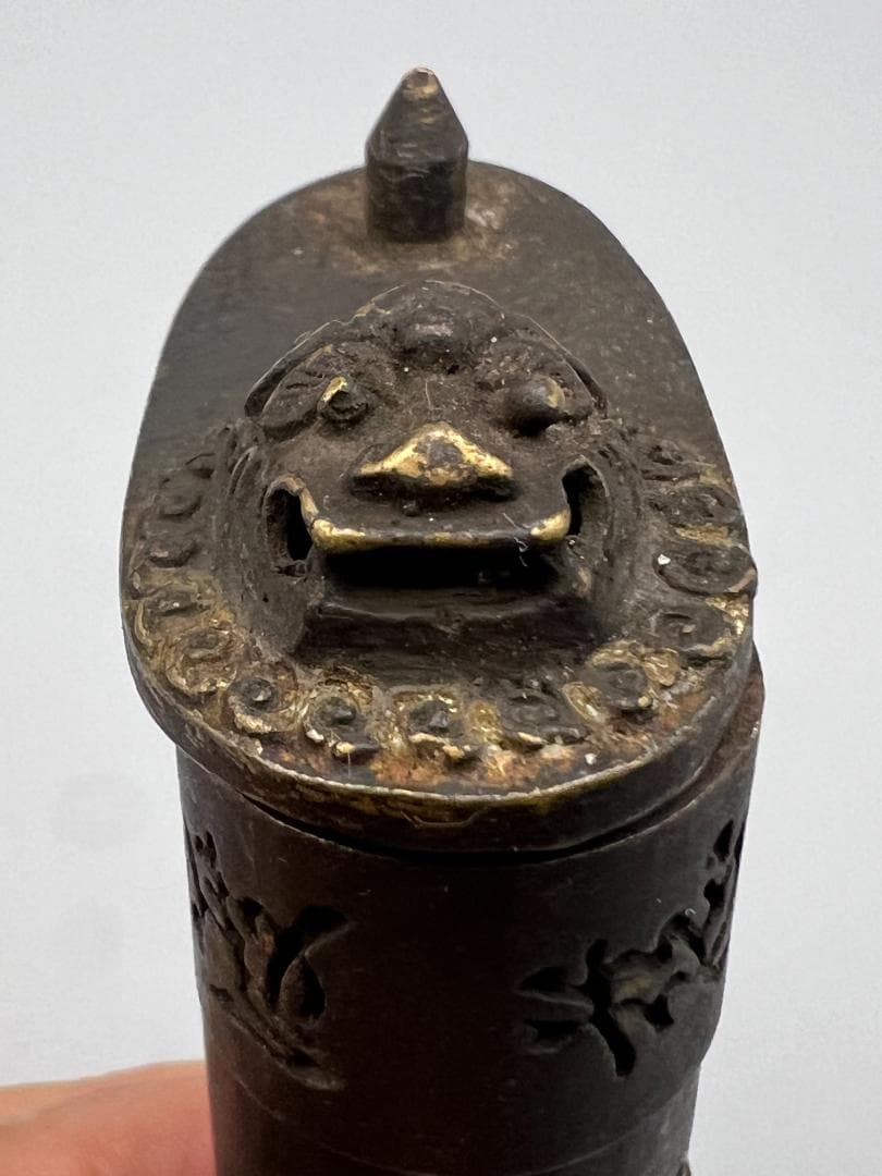 【海】中国晩清民国　からくり　錠前　銅製立体獅子文　丸4文字　古い鍵　中国骨董品