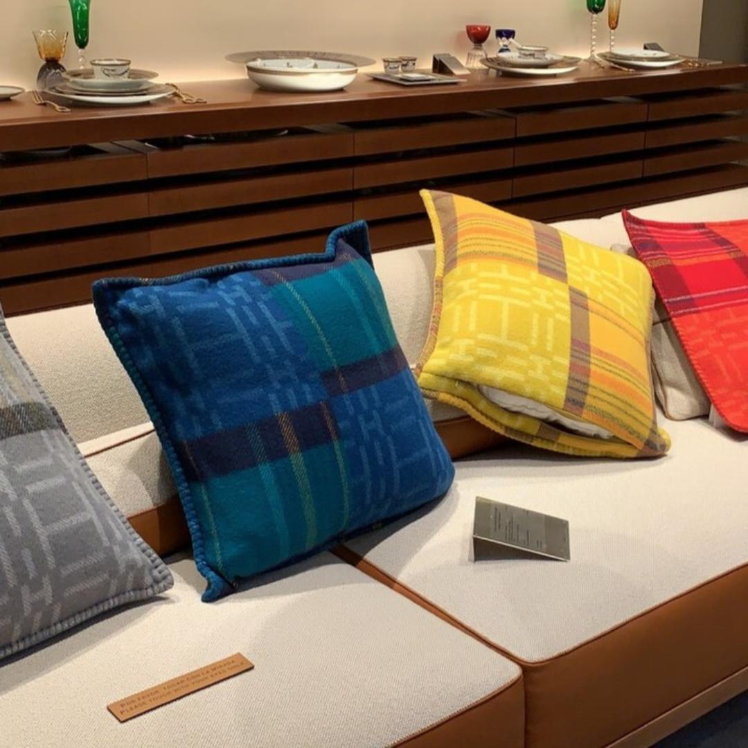 エルメス クッションカバー イエロー、ブルー　2枚セット