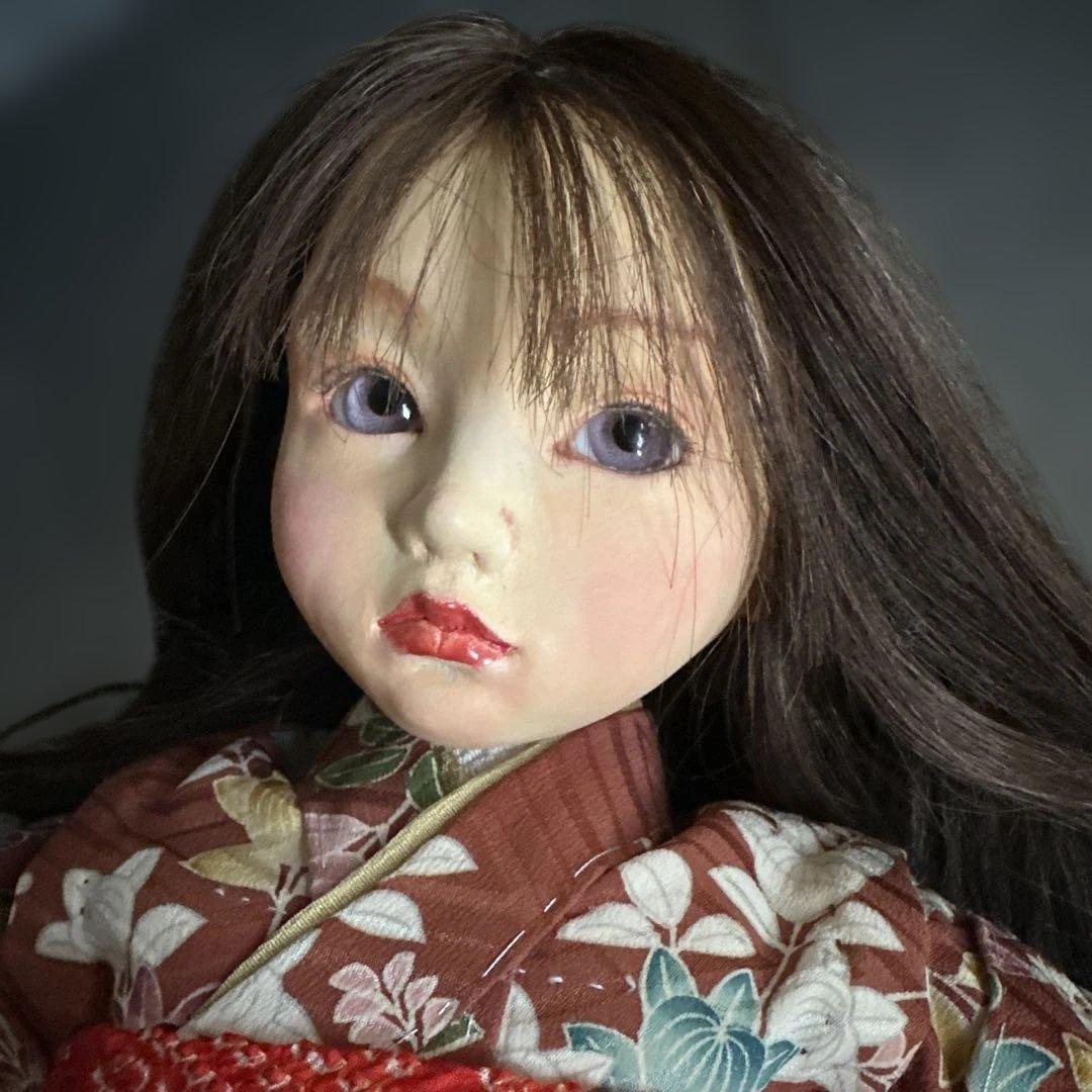 最終大幅お値下げ‼️美しいお顔立ち❣️　素晴らしい伝統的な日本の着物の人形