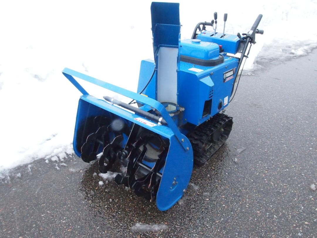 除雪機ヤマハ！！YS1070クローラー新品　実動富山、石川、金沢