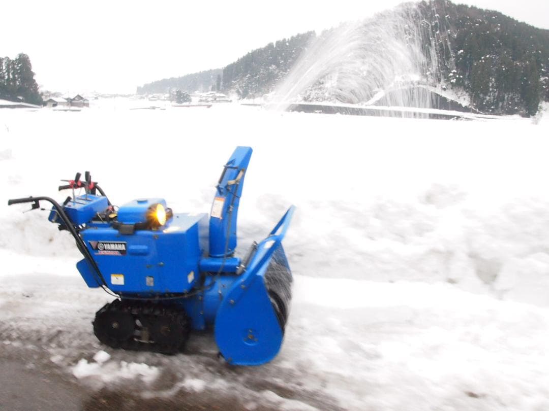 除雪機ヤマハ！！YS1070クローラー新品　実動富山、石川、金沢