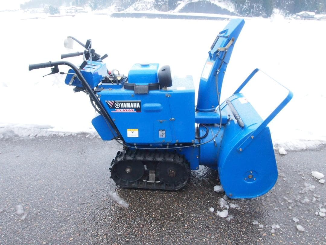 除雪機ヤマハ！！YS1070クローラー新品　実動富山、石川、金沢