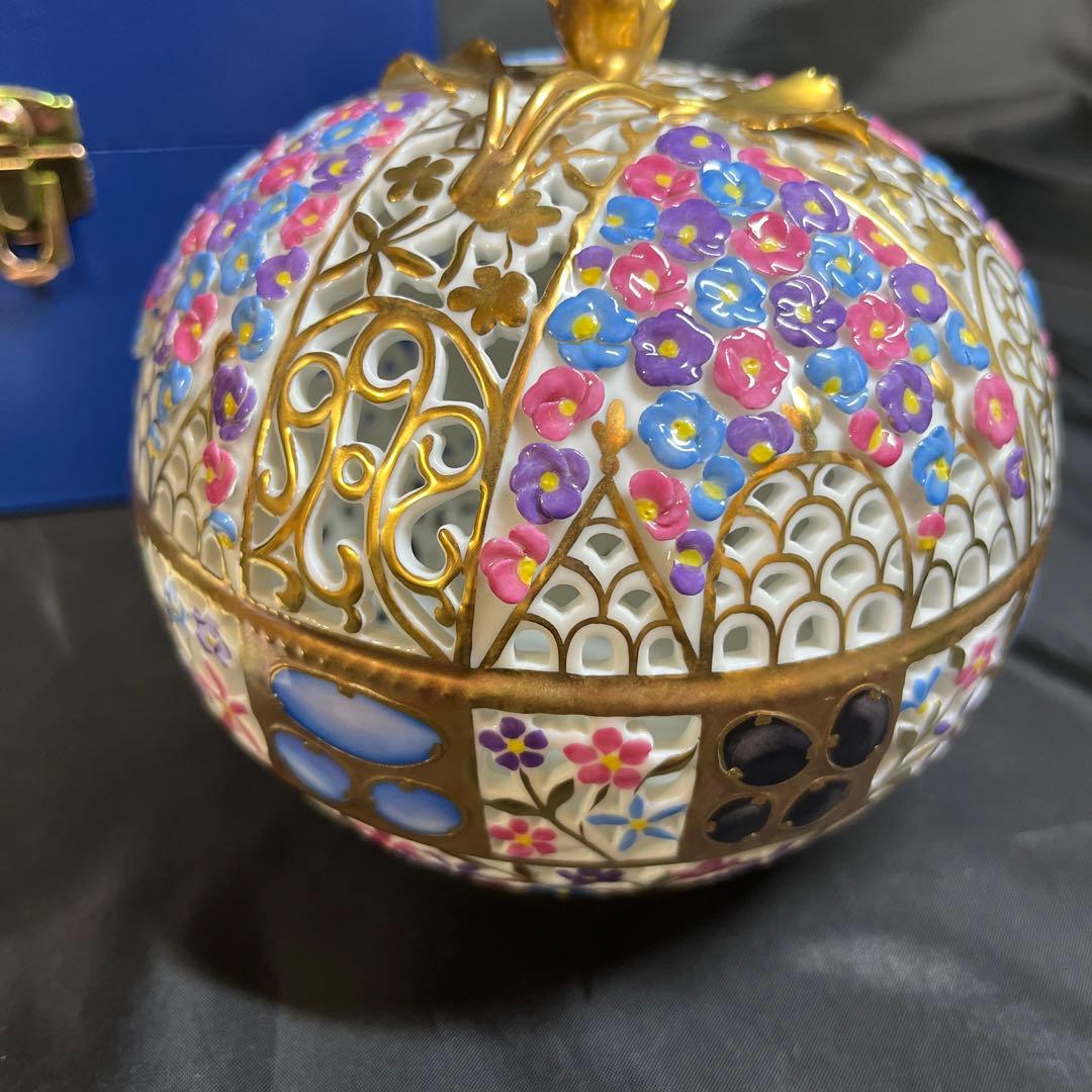 ヘレンド HEREND 透かし彫り 限定品 クラウン ボンボニエール 小花