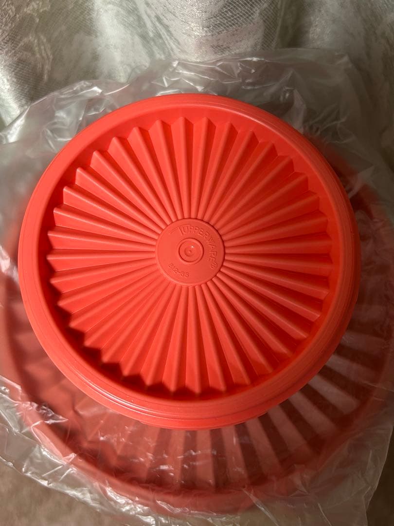 【新品】タッパーウェア　マキシデコレーター(5.5ℓ)、ミニデコレーター