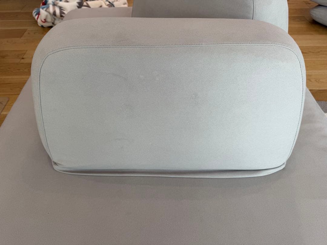 きりん　Fumi 無駄のないソファ