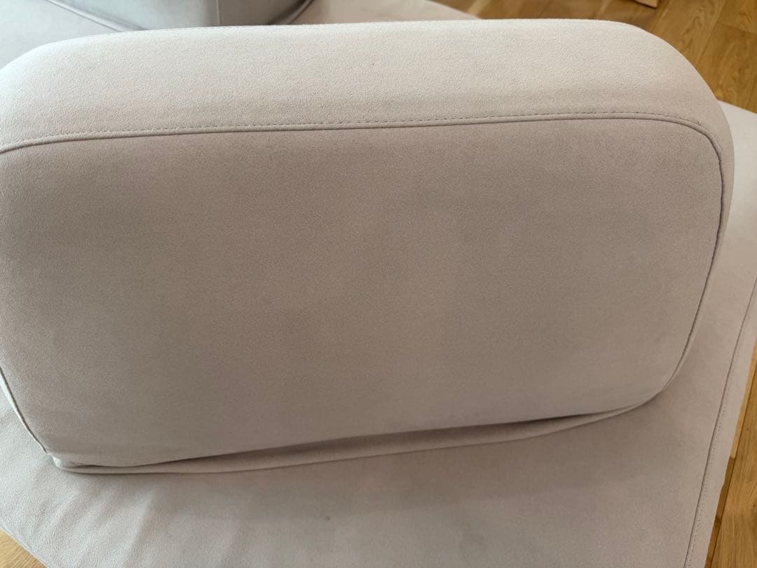 きりん　Fumi 無駄のないソファ