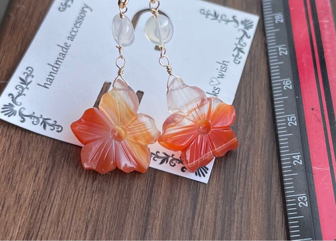 大ぶりカーネリアンオーキッドフラワーのピアスチャーム