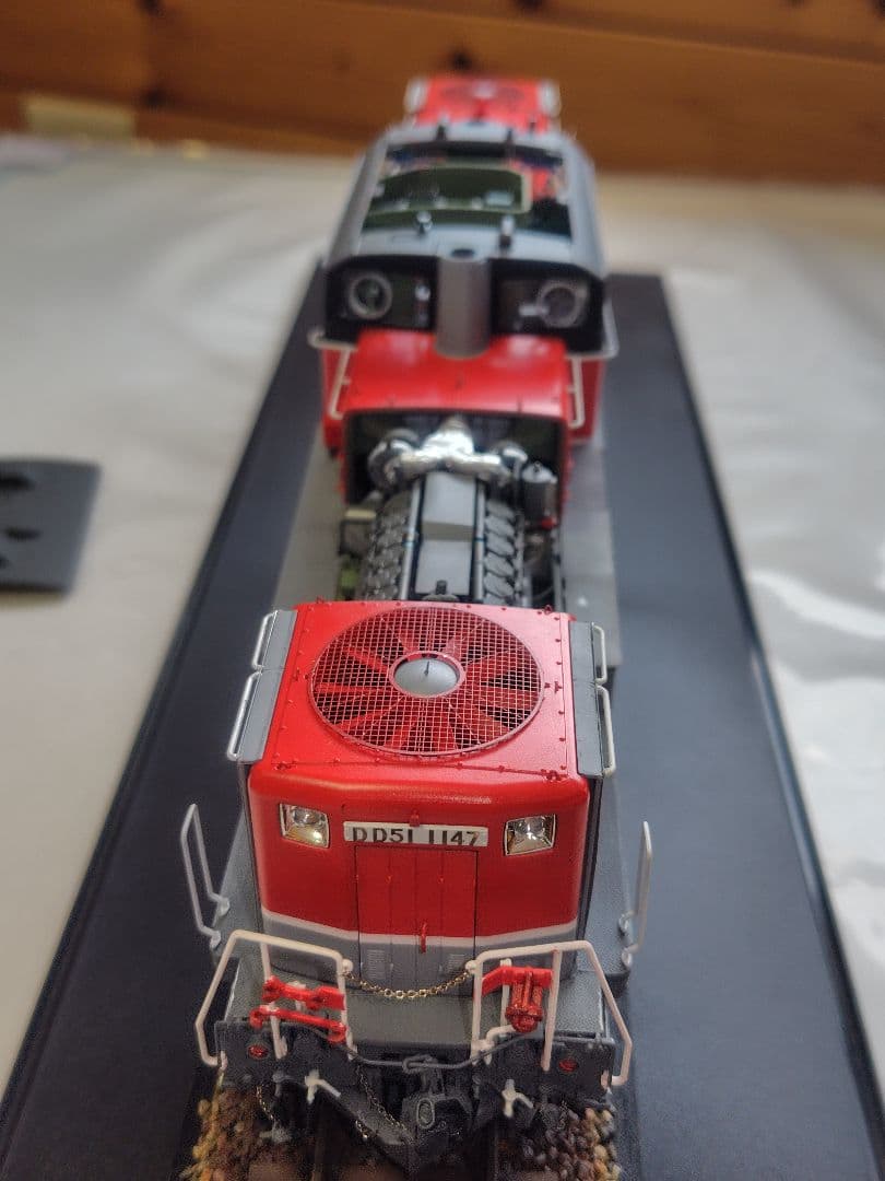 アオシマ DD51 1147 貨物更新色【完成品】 - メルカリ