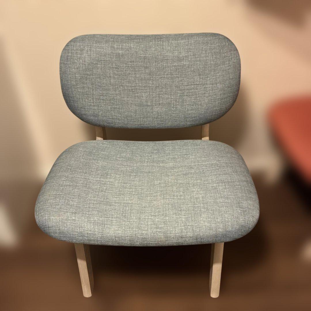 ニトリ　ダイニングチェア　ブルーorオレンジ