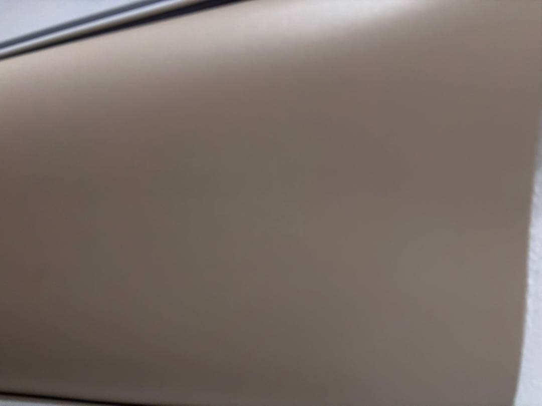 突っ張り式　ロールスクリーン　目立ちにくい　カフェオレ　123.5〜150