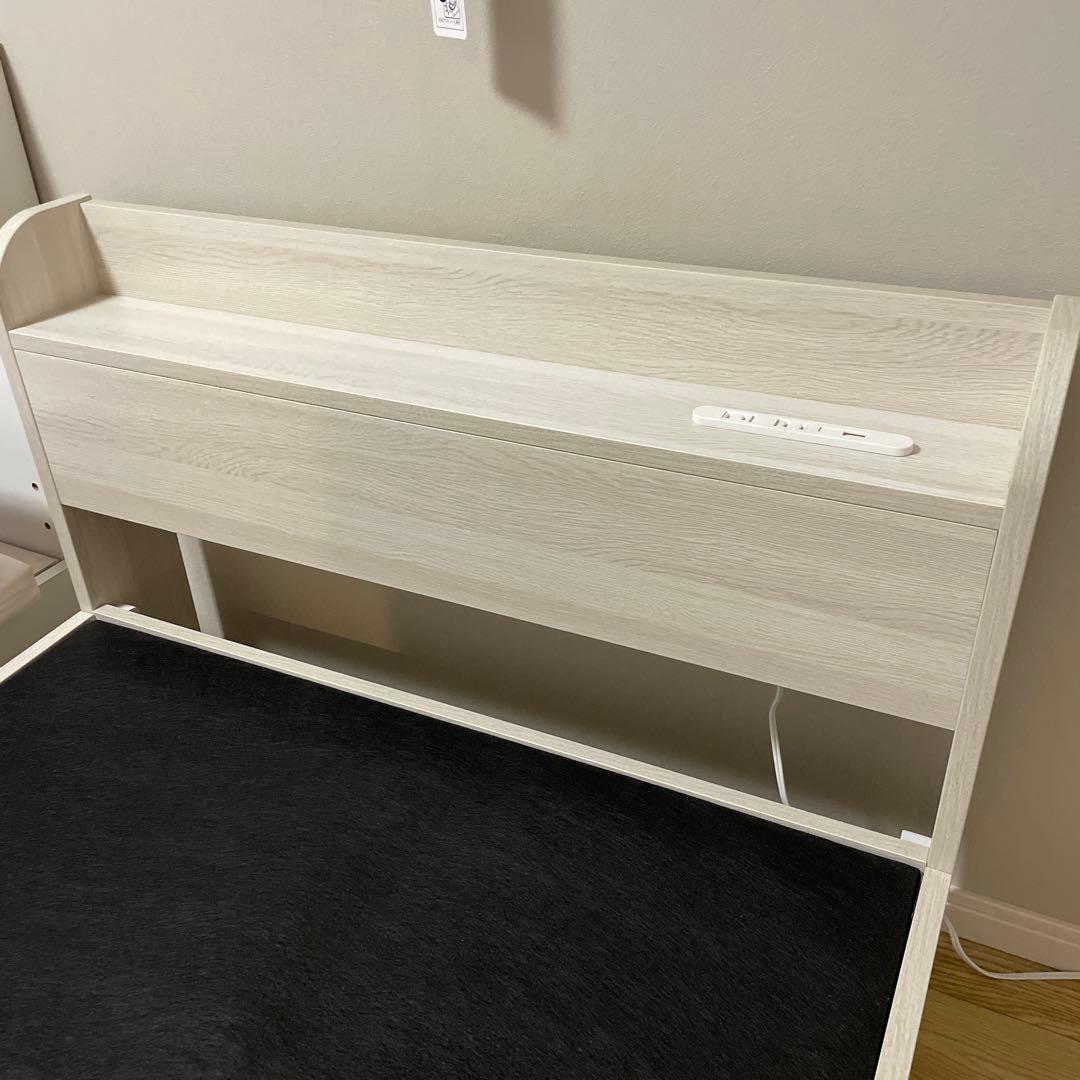 【つかさ】【引渡し限定】シングルベッドフレーム　収納付き　コンセント