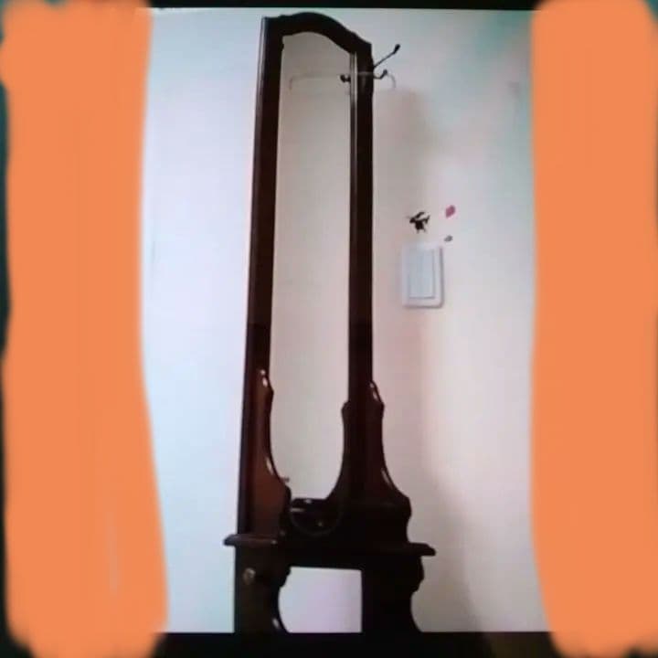 カリモク✨廃版品✨木製シェルフラック 5段✨鏡付き✨４フック付✨きれいな状態です