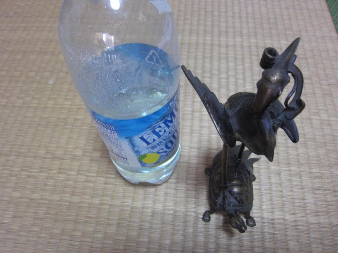鶴 亀の置物