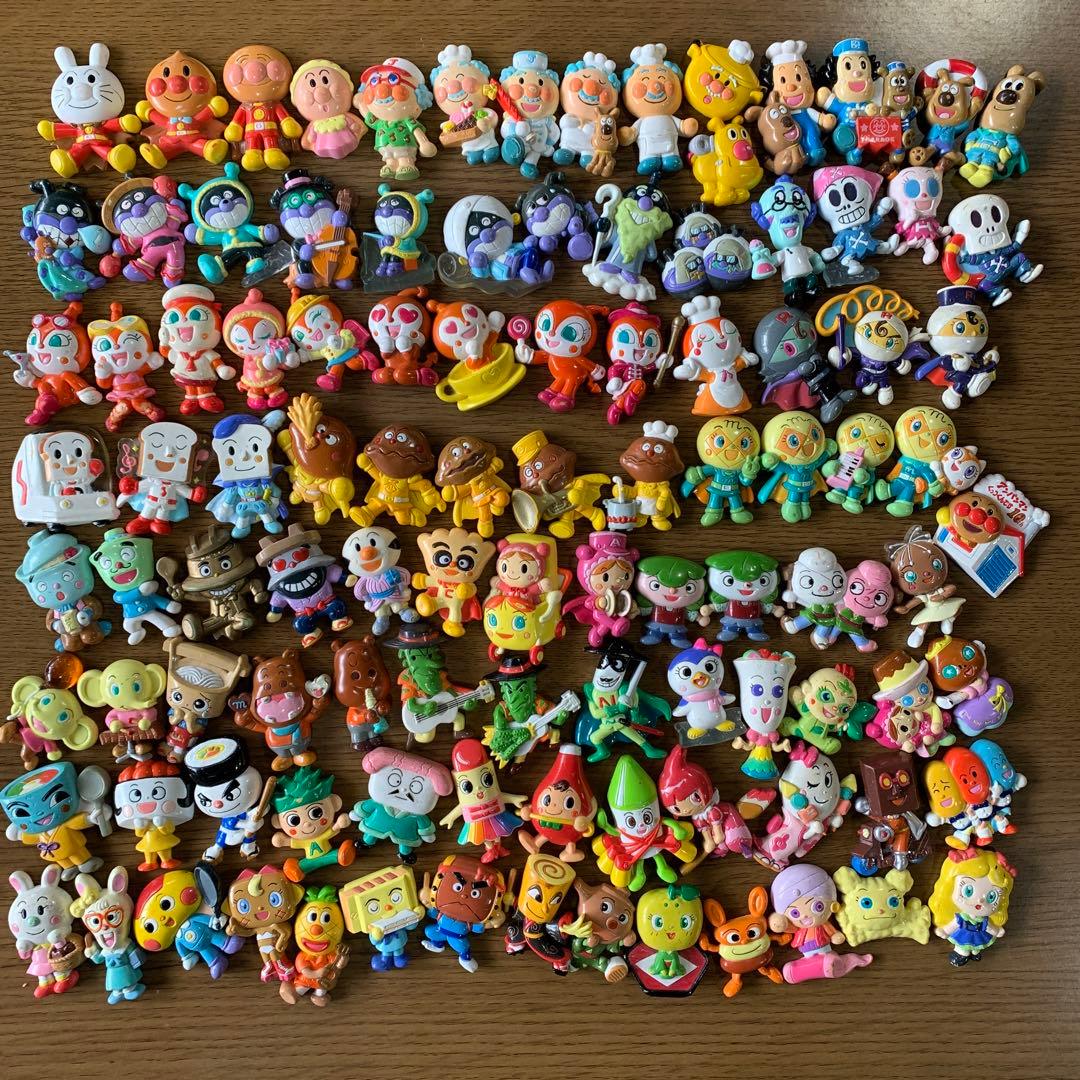 アンパンマン くっつくんです マグネット 105個 - メルカリ