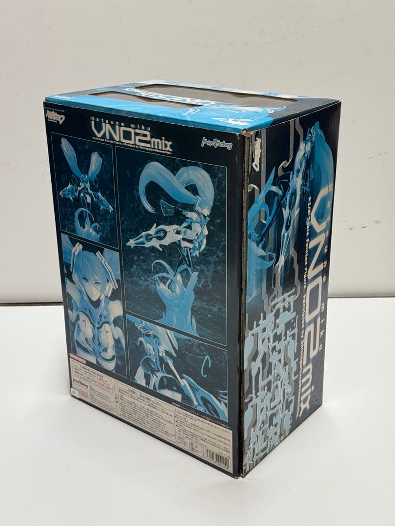 初音ミク VN02 mix (1/8スケールPVC&ABS塗装済み完成品)