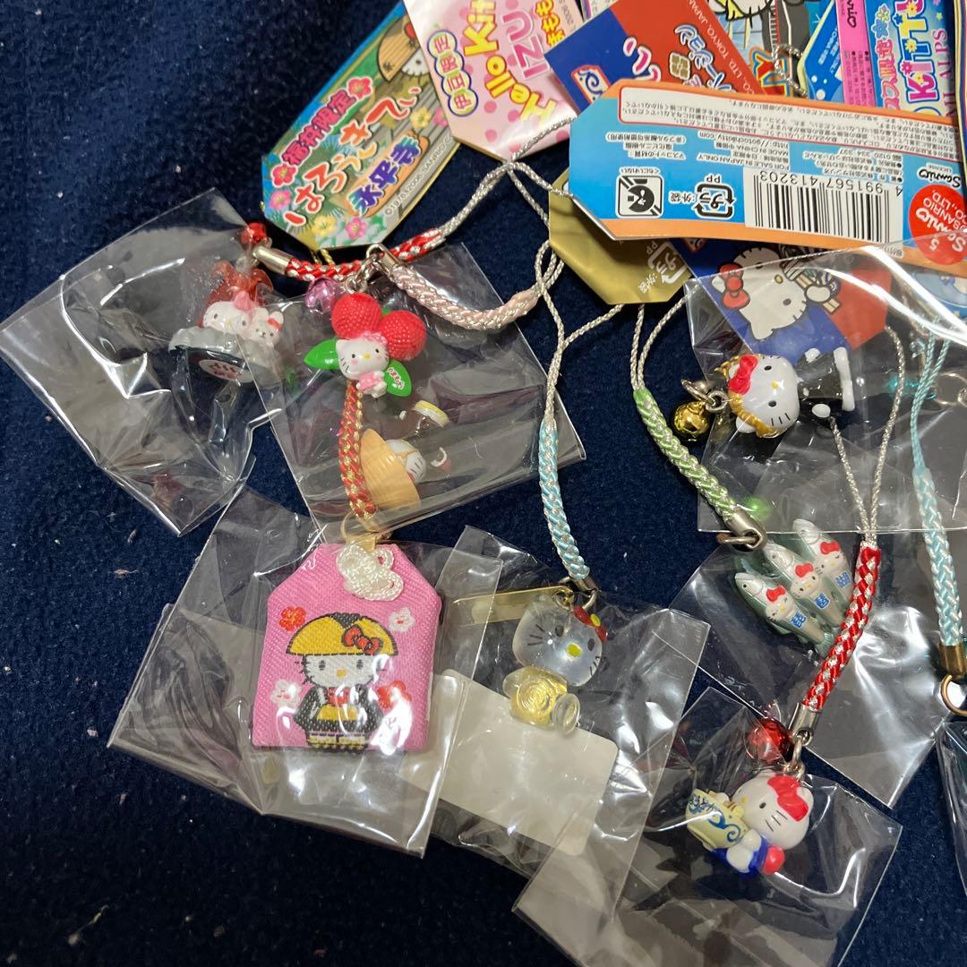 サンリオグッズまとめ売りご当地キティ根付ストラップファスナーマスコットなど