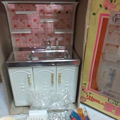 リカちゃんの白い白い家具セット ファミリーキッチン - メルカリ