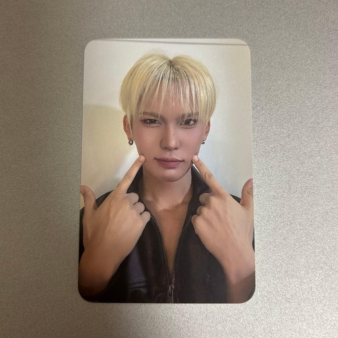 XLOV UXLXVE Rising Star トレカ ヒョン HYUN - メルカリ