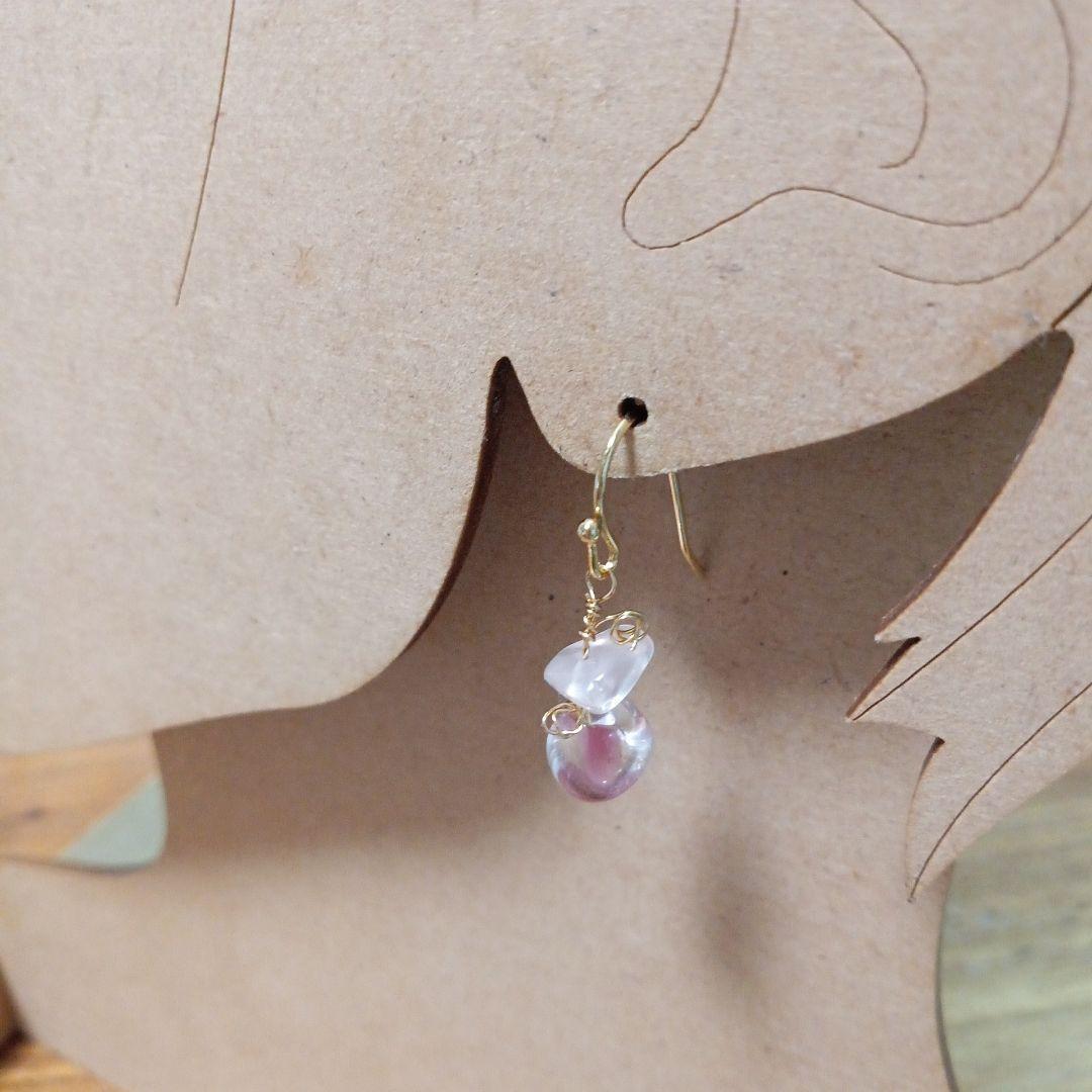 1607 アメリカ製ハンドメイド　　ティアドロップ✨️✨️　ローズクォーツピアス