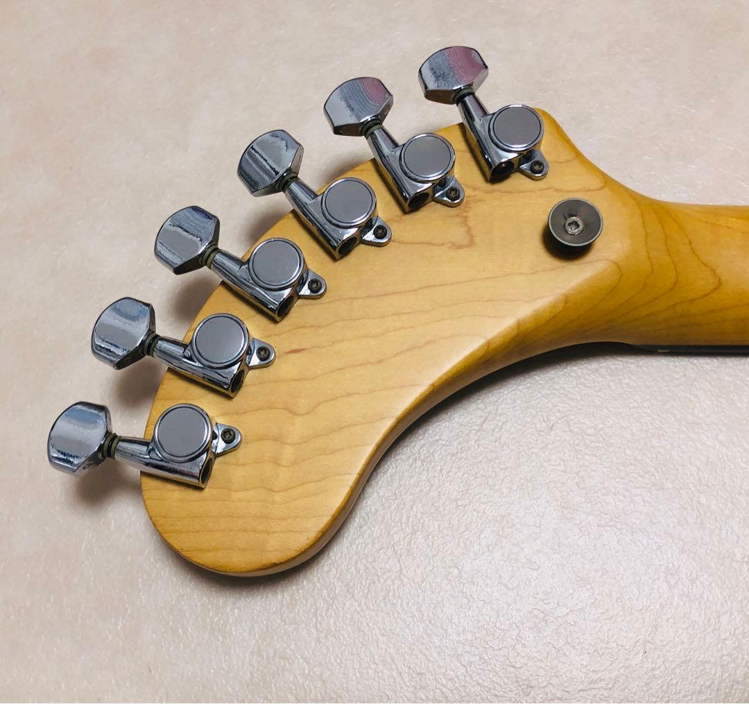 【美品】ZO-3 グレー アンプ内蔵ミニギター ディストーションSW付 ケース