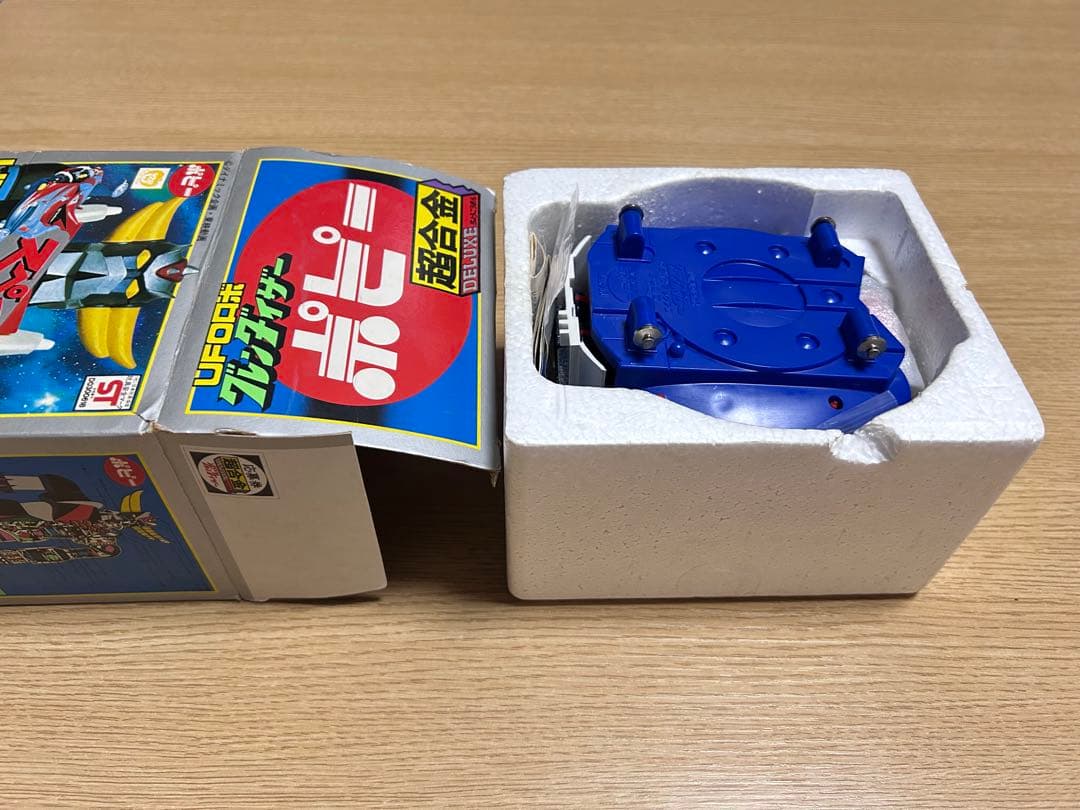 DX超合金 UFOロボ グレンダイザー 当時物 箱・冊子付き - メルカリ