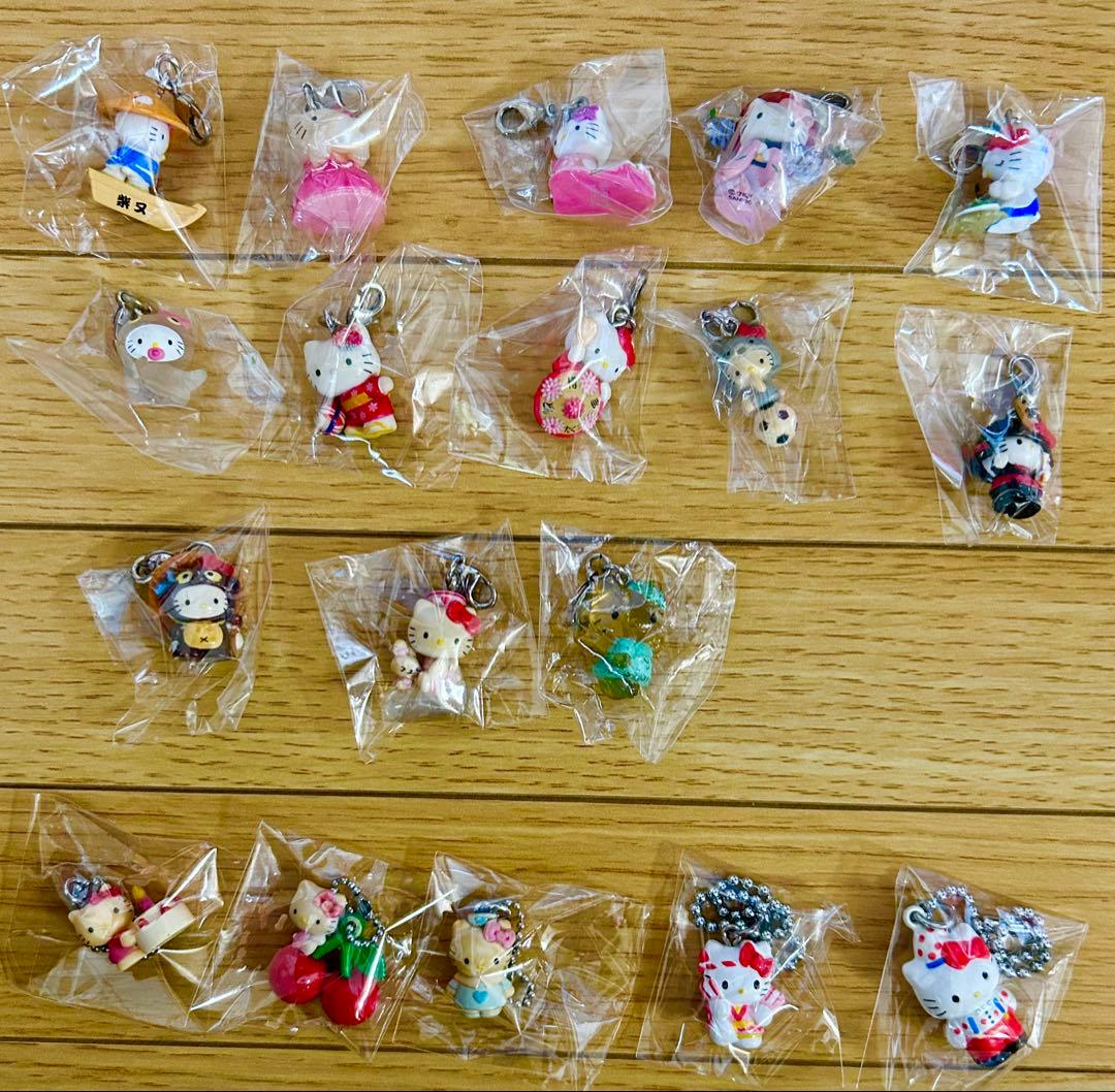 ハローキティ ご当地根付　ストラップ ・グッズ多数200個＋おまけ