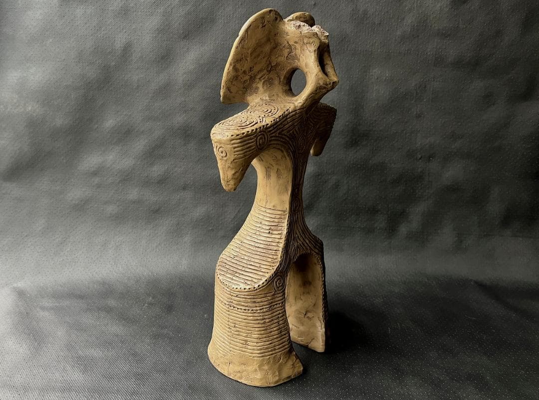 ハート形土偶原寸大複製品 - メルカリ