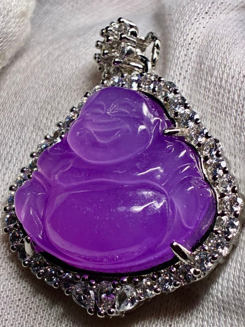 天然石　紫翡翠原石　極細工彫刻高氷種ヒスイ　アンティーク　佛像ヒスイペンダント