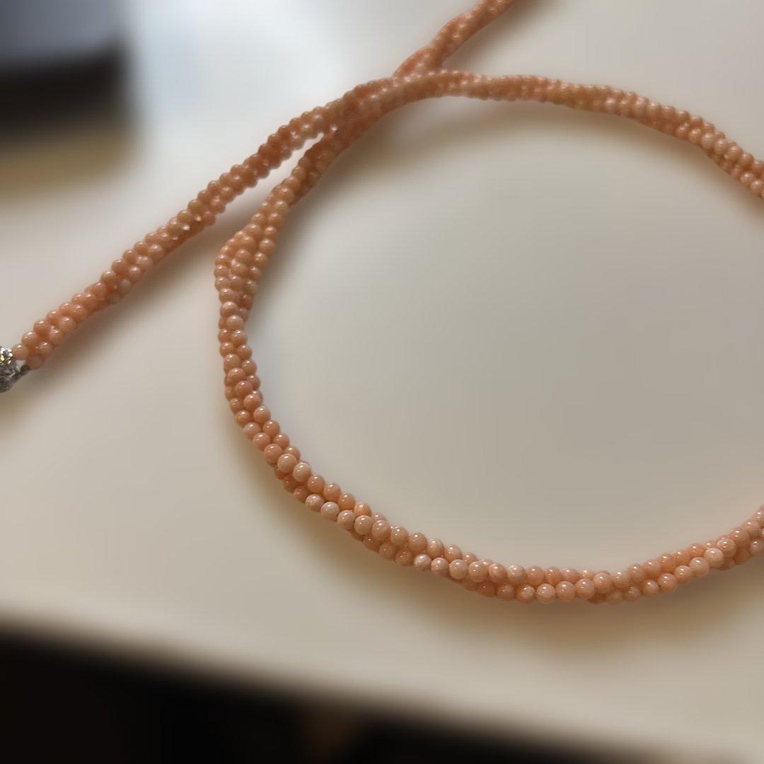 グルってなってる！ジューンてなる！サンゴのネックレス！綺麗！