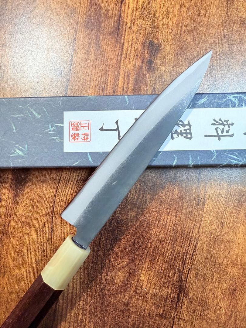 義弘作　ペティナイフ　本黒　包丁　5寸　青鋼　山脇刃物製作所　紫檀水牛八角柄