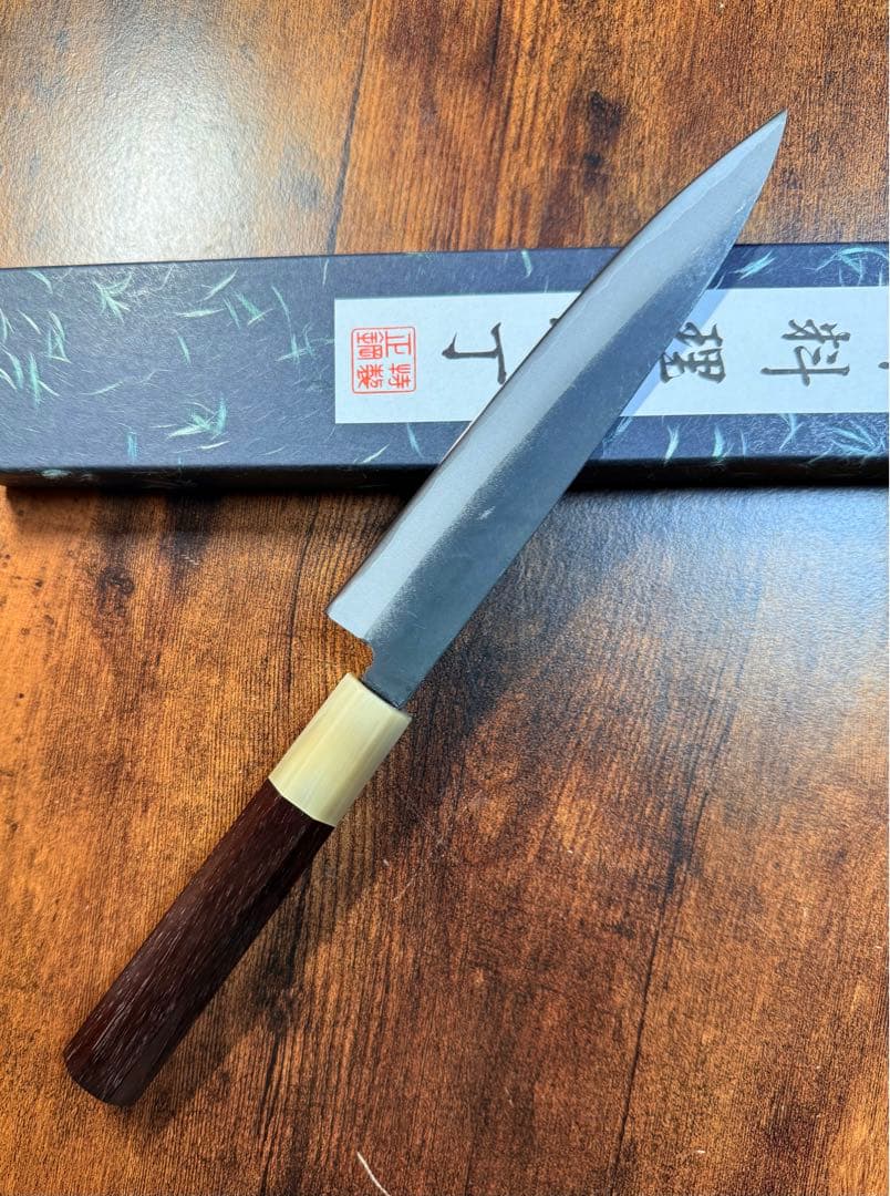 義弘作　ペティナイフ　本黒　包丁　5寸　青鋼　山脇刃物製作所　紫檀水牛八角柄