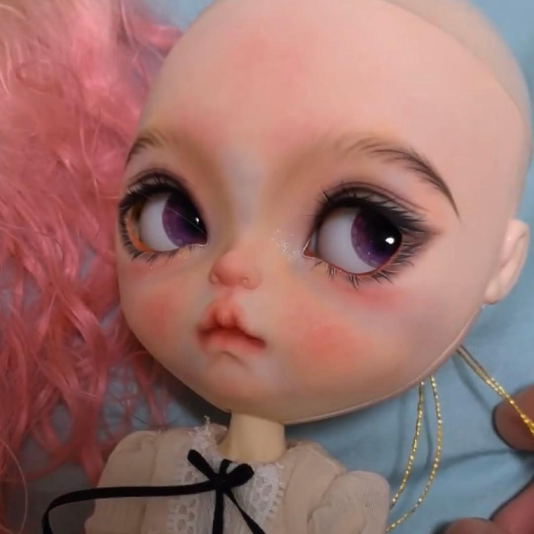 カスタムブライス 海外作家様 猫目 スイート 惹かれる ギャルちゃん