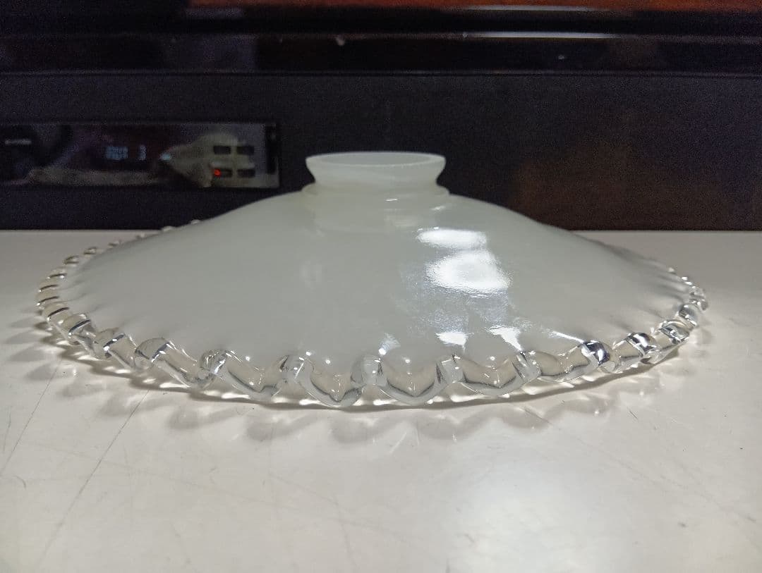 クラシック　フリルドレープ　乳白硝子　真鍮ベース　ペンダント　ランプ