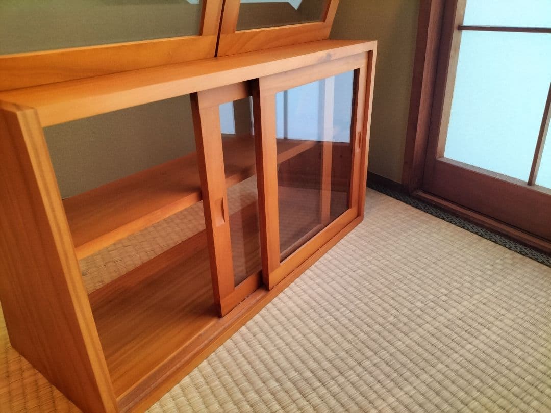 高さが変えられる木製ラック☆ガラス扉4面◇2/3