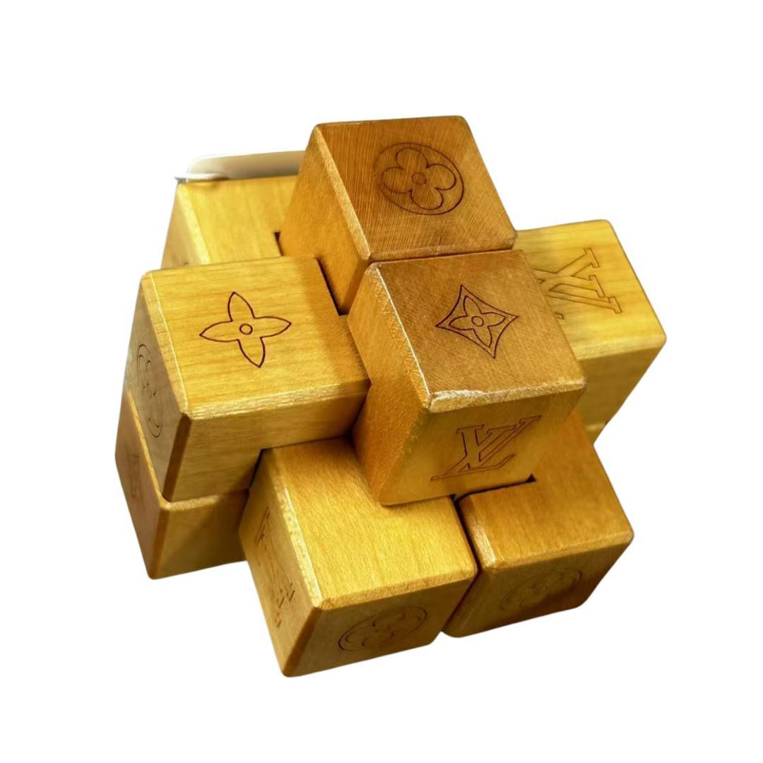 LOUIS VUITTON ルイヴィトン ノベルティ 積み木 立体パズル