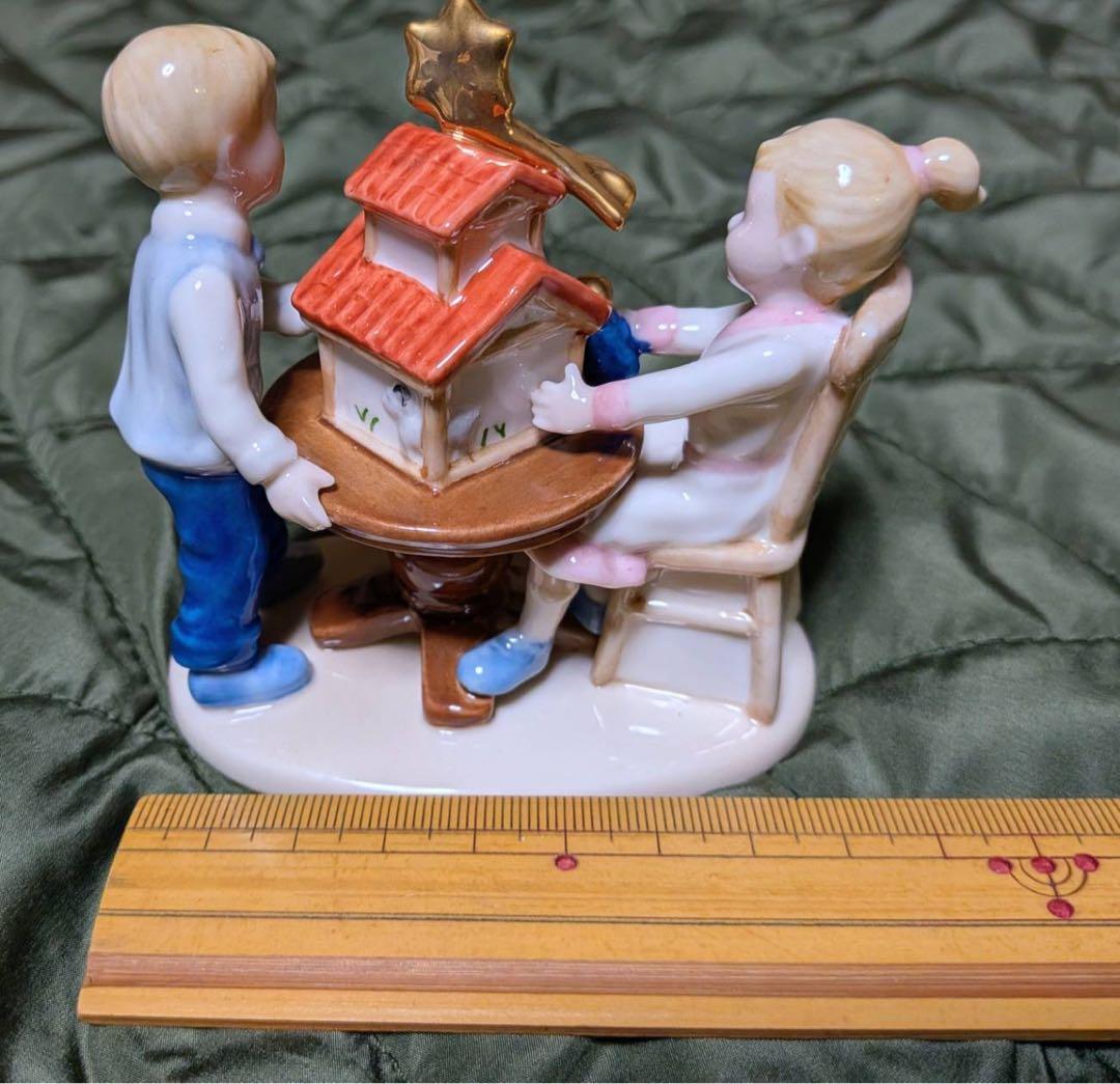 ロイヤルコペンハーゲン　雪だるまと子供たちの陶器フィギュア