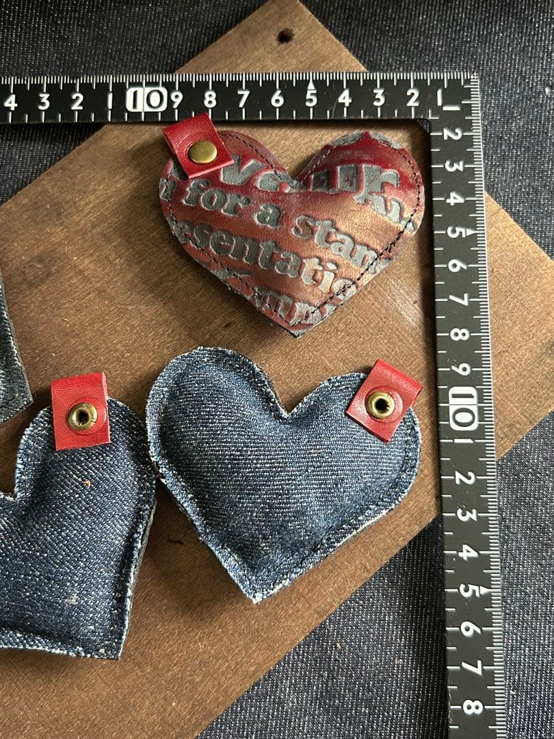 ぷっくりちびハート型押しレザー　No.479