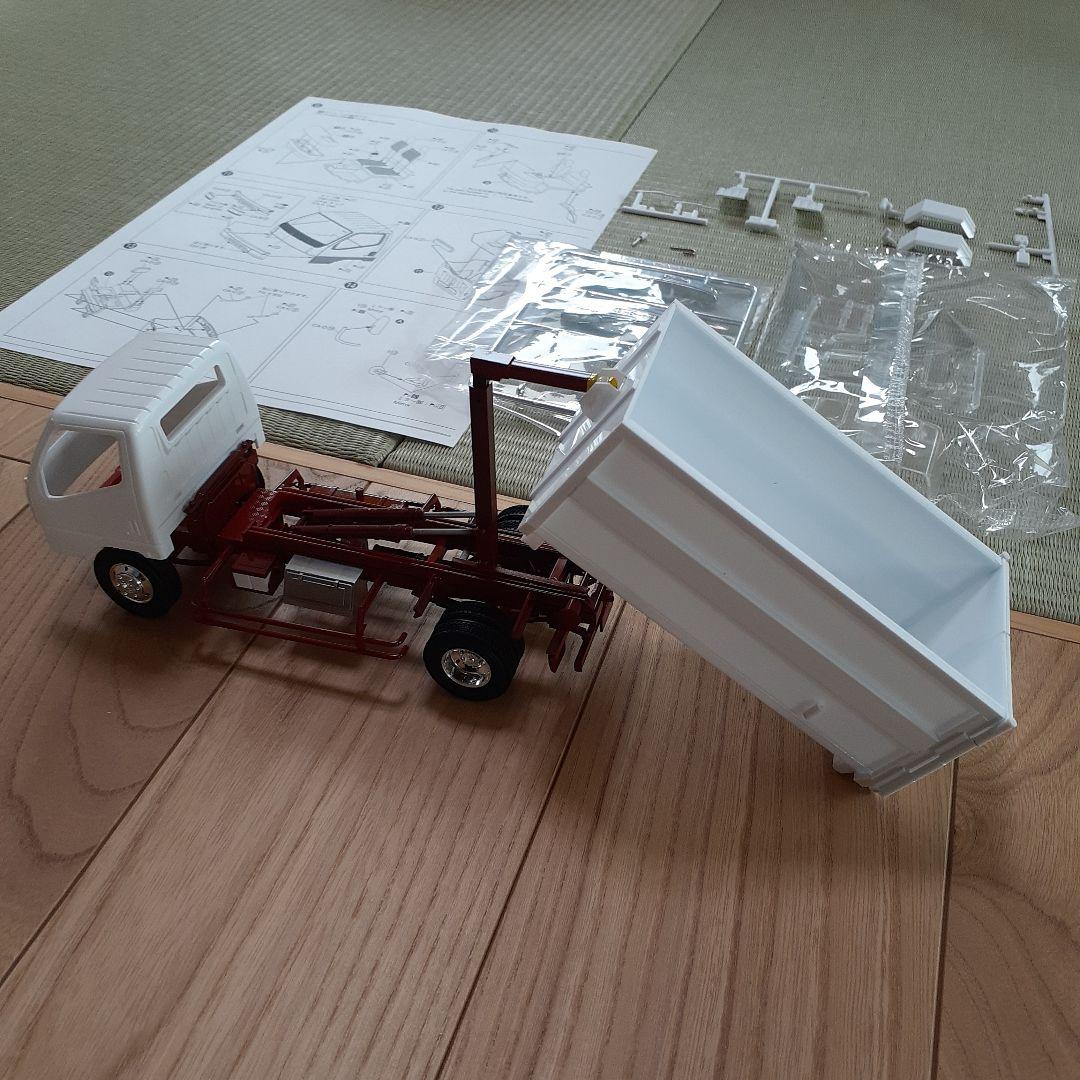 デコトラプラモデル アームロール車 - メルカリ