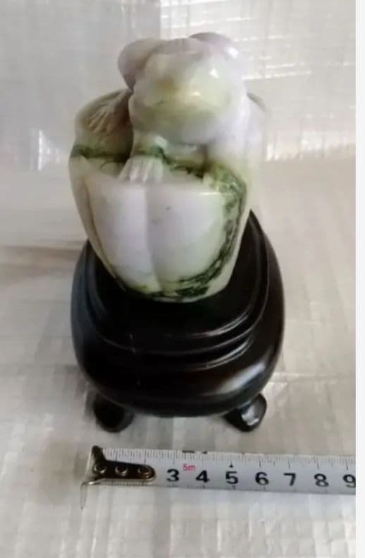 蛙　カエル　翡翠　置物　オブジェ　幸運　魔除け　縁起もの　　パワーストーン