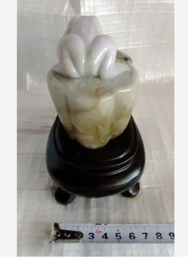 蛙　カエル　翡翠　置物　オブジェ　幸運　魔除け　縁起もの　　パワーストーン