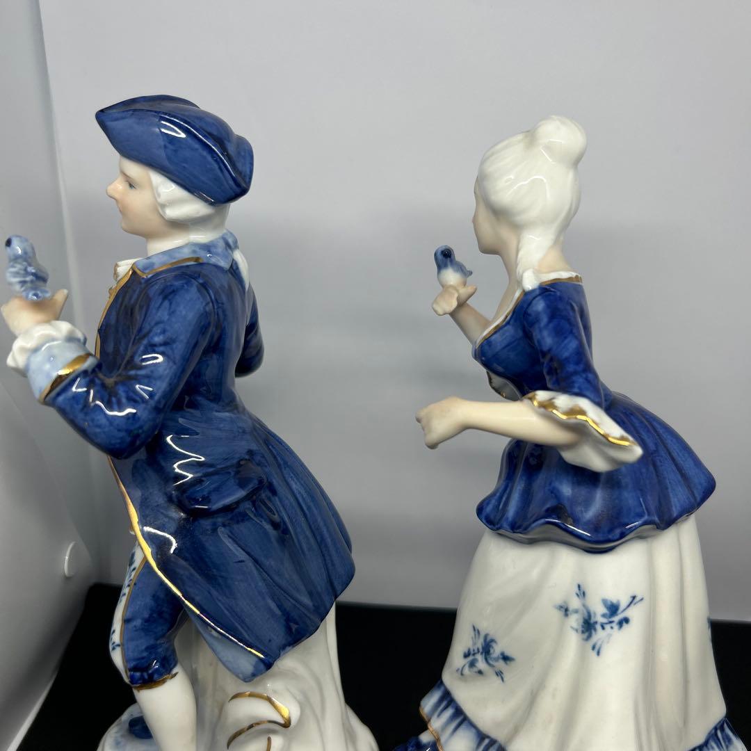 青と白のアンティーク陶器人形ペア西洋 青い鳥 - メルカリ